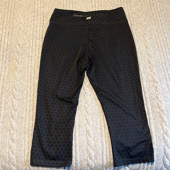 Tommy Hilfiger size M Capris Leggings Honeycomb print - Picture 5 of 5